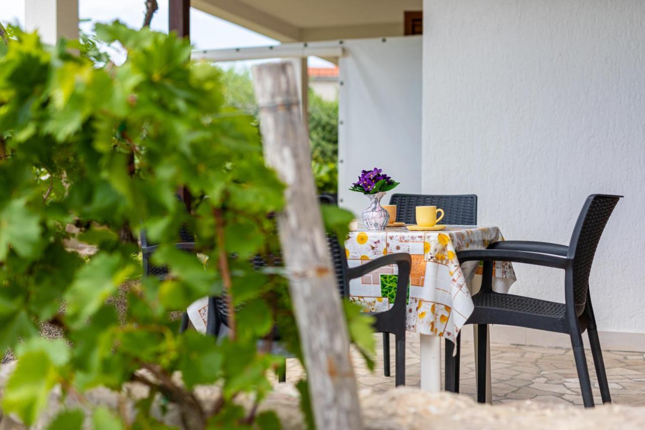 Vjeko Apartment Krk Town